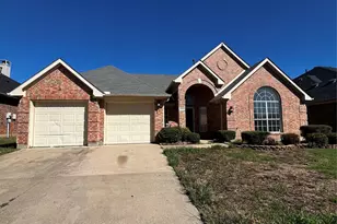 2806 Hammond Dr, Grand Prairie, TX 75052 - Photo 1