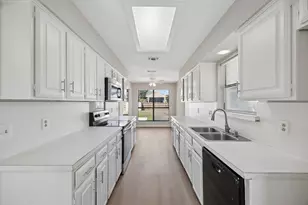 1721 Paxton Dr, Carrollton, TX 75007 - Photo 9