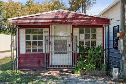 1131 N Beaton Street, Corsicana, TX 75110 - Photo 1