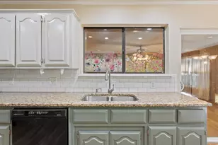 231 Del Rio Dr, Hewitt, TX 76643 - Photo 13