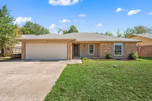 7512 Clover Ln, Watauga, TX 76148 - Photo 1