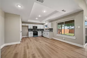 7512 Clover Ln, Watauga, TX 76148 - Photo 9