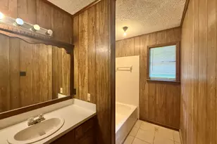 117 E Hoyt Dr, Longview, TX 75601 - Photo 25