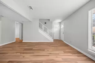 2019 Fleur De Lis Ct, Arlington, TX 76012 - Photo 7