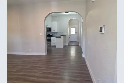 901 S Hall Street, Ennis, TX 75119 - Photo 5