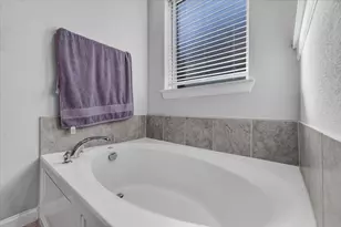 5341 Waterview Ct, Haltom City, TX 76137 - Photo 37