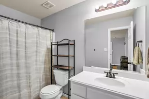 2700 Club Ridge Dr, Lewisville, TX 75067 - Photo 11