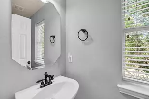 2700 Club Ridge Dr, Lewisville, TX 75067 - Photo 9