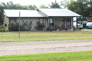 402 Cleveland St, Bailey, TX 75452 - Photo 1