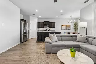 304 Crowfoot Dr, Fort Worth, TX 76131 - Photo 9