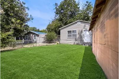 1050 Dubois Street, Denison, TX 75020 - Photo 15