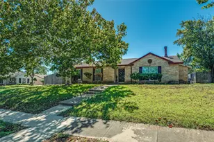 1202 Canyon Oaks Dr, Lancaster, TX 75146 - Photo 1