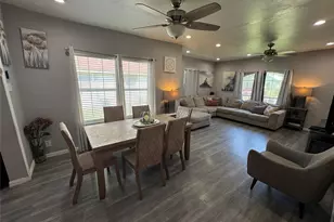 407 S Garrett Ave, Dallas, TX 75223 - Photo 3