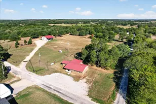 504 W Clay St, Montague, TX 76251 - Photo 1