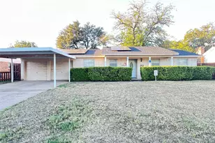 212 Straw Rd, Saginaw, TX 76179 - Photo 1