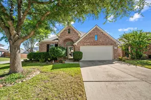 5132 Welara Dr, Grand Prairie, TX 75052 - Photo 1