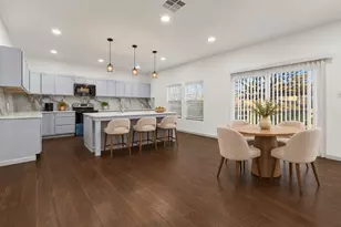 1207 E Russell Ave, Carrollton, TX 75006 - Photo 9