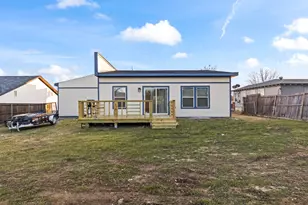 1207 E Russell Ave, Carrollton, TX 75006 - Photo 33