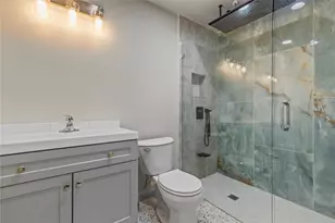 1207 E Russell Ave, Carrollton, TX 75006 - Photo 13