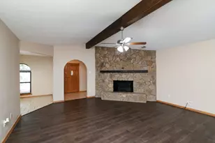 223 S Casa Grande Cir, Duncanville, TX 75116 - Photo 7