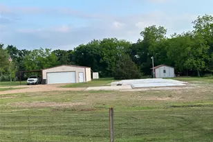 114 Earl Rd, Sadler, TX 76264 - Photo 3