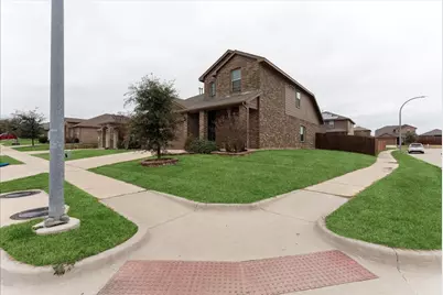 8437 Artesian Springs Drive, Fort Worth, TX 76131 - Photo 5