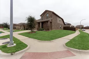 8437 Artesian Springs Dr, Fort Worth, TX 76131 - Photo 5