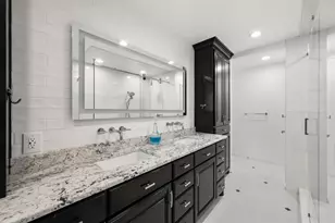 13666 Peyton Dr, Dallas, TX 75240 - Photo 23
