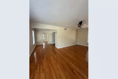 3733 Washburn Avenue, Fort Worth, TX 76107 - Photo 3