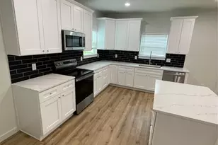 524 W Florence St, Denison, TX 75020 - Photo 3