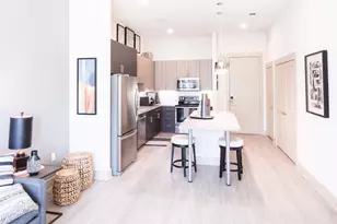 901 N Zang Blvd, Dallas, TX 75208 - Photo 3