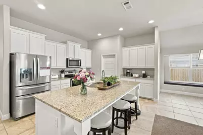 425 Stoneridge Drive, Hillsboro, TX 76645 - Photo 9