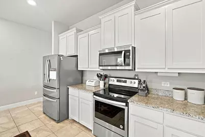 425 Stoneridge Drive, Hillsboro, TX 76645 - Photo 11