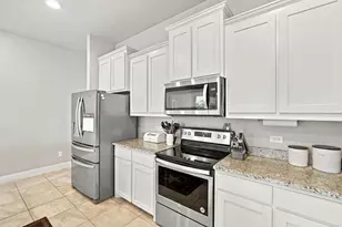 425 Stoneridge Dr, Hillsboro, TX 76645 - Photo 11