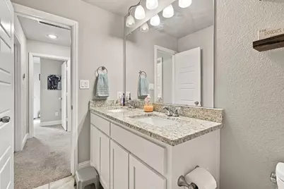 425 Stoneridge Drive, Hillsboro, TX 76645 - Photo 23