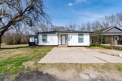 1112 Marshall Street, Greenville, TX 75401 - Photo 1