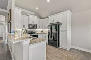 601 Violet Dr, Tolar, TX 76476 - Photo 11