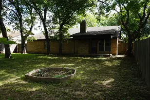 2701 Meadow Creek Dr, Bedford, TX 76021 - Photo 15