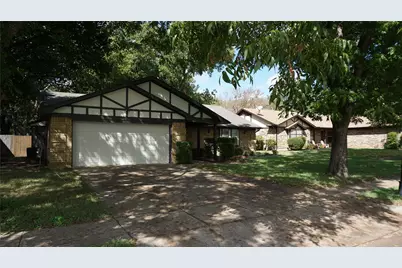 2701 Meadow Creek Drive, Bedford, TX 76021 - Photo 17