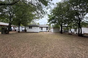 117 Moon St, Cleburne, TX 76033 - Photo 17