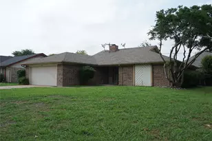 7133 Barbados Dr, North Richland Hills, TX 76180 - Photo 1