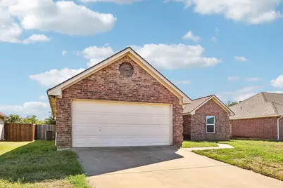 205 Quail Run, Aubrey, TX 76227 - Photo 3