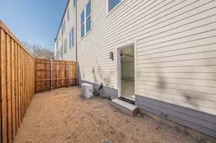 2523 Hondo Ave, Dallas, TX 75219 - Photo 23