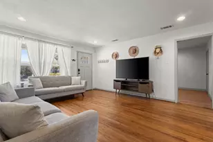 2006 Boyd St, Dallas, TX 75224 - Photo 7