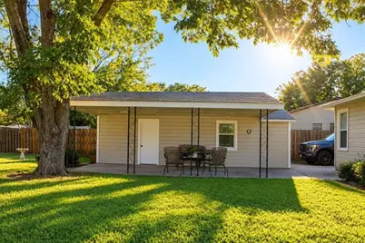611 Rose Avenue, Cleburne, TX 76033 - Photo 15