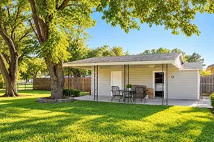 611 Rose Ave, Cleburne, TX 76033 - Photo 21