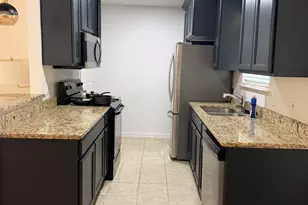 3932 Sun Valley Ct, Irving, TX 75062 - Photo 5
