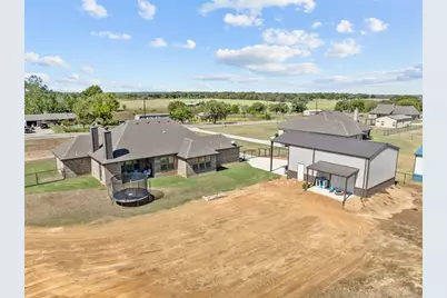 953 County Road 4764, Boyd, TX 76023 - Photo 7