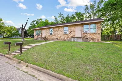 701 W Hull Street, Denison, TX 75020 - Photo 1