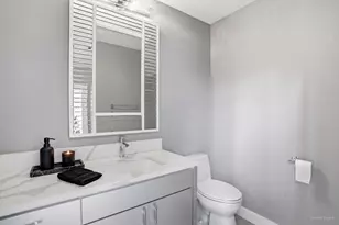 9123 Valley Chapel Ln, Dallas, TX 75220 - Photo 17